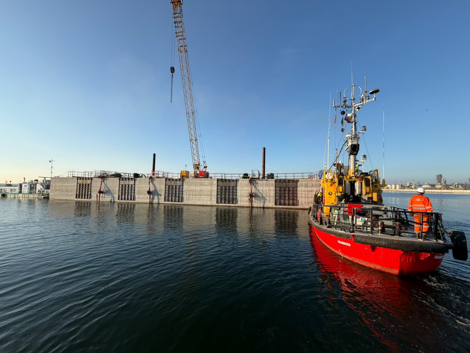 Construction of protective breakwaters of the Outer Port in Gdynia